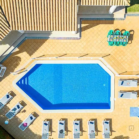 Rose Bay - Refúgio Familiar Com Piscina Aquecível E Bbq Em *