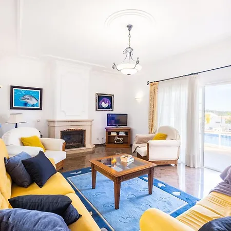 Rose Bay - Refúgio Familiar Com Piscina Aquecível E Bbq Em