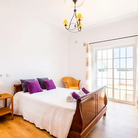 Rose Bay - Refugio Familiar Com Piscina Aquecivel E Bbq Em * Албуфейра